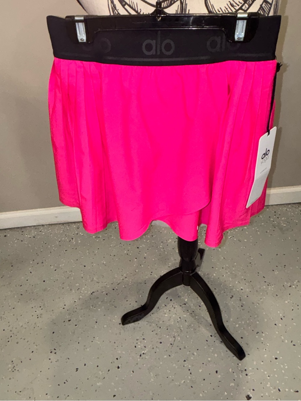 ALO Yoga Aces Tennis Neon Pink Athletic Skirt, Women’s Size X-Small - NWT